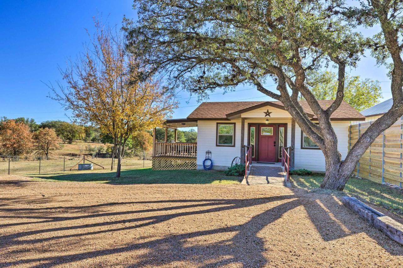 Cozy Fredericksburg Studio Near Wineries! エクステリア 写真