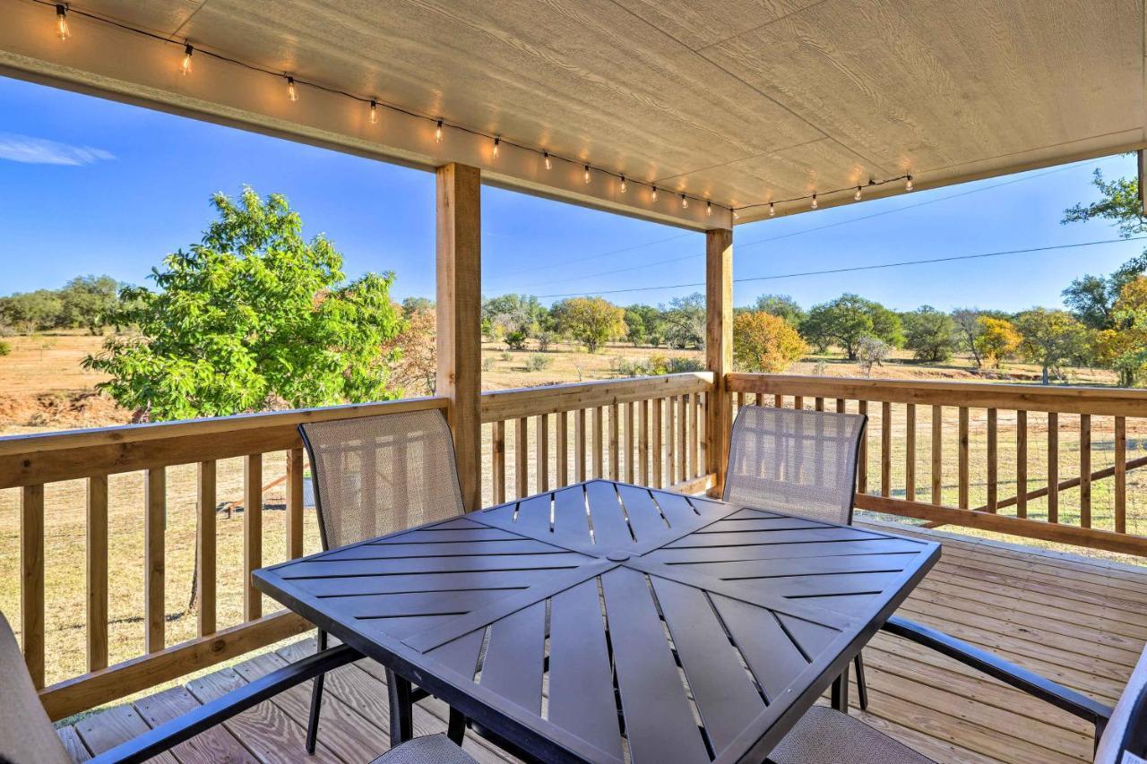 Cozy Fredericksburg Studio Near Wineries! エクステリア 写真